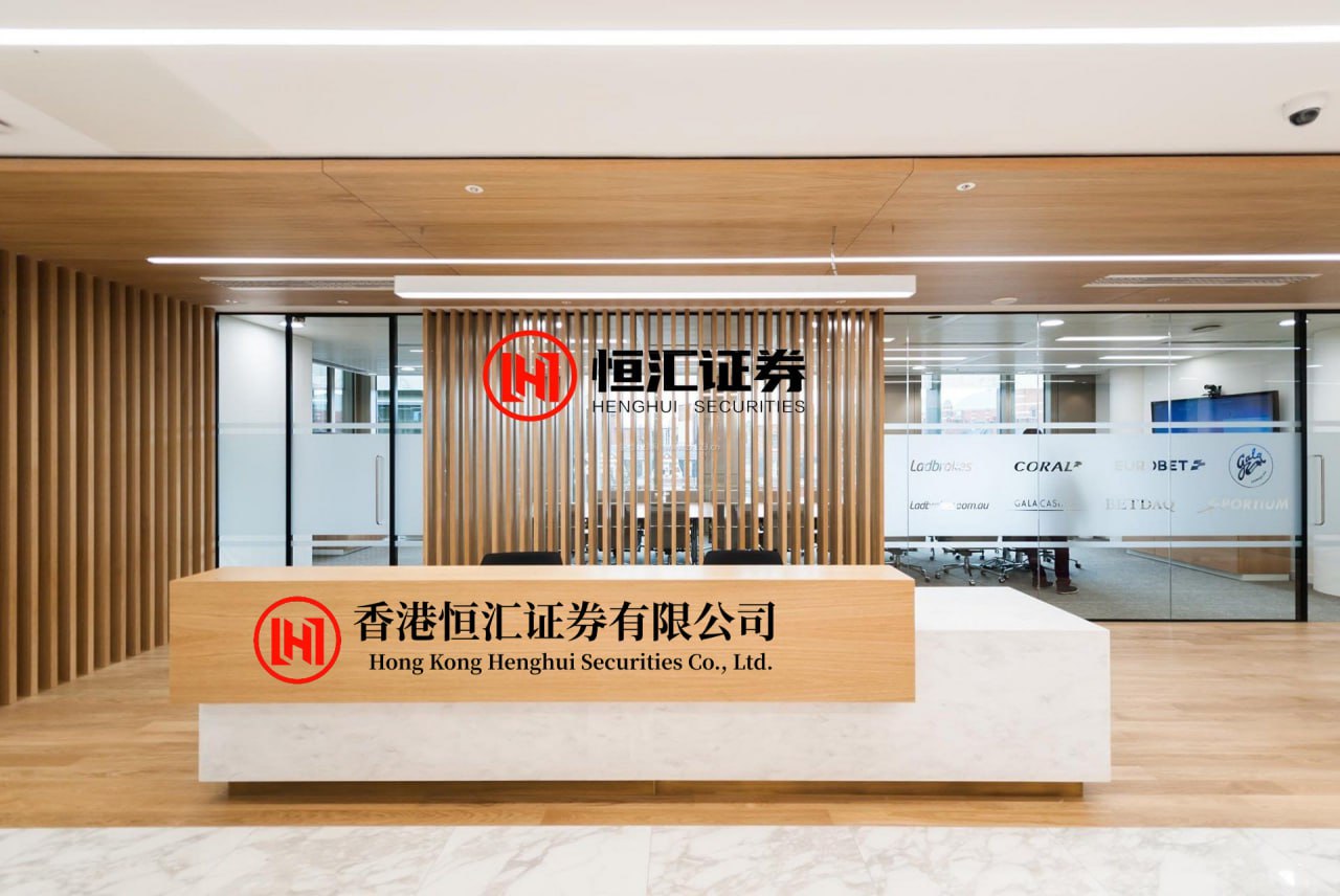 中鑫优配 卖掉大平层，我搬回了20年的“老小区”一楼，承认两者差距太大了